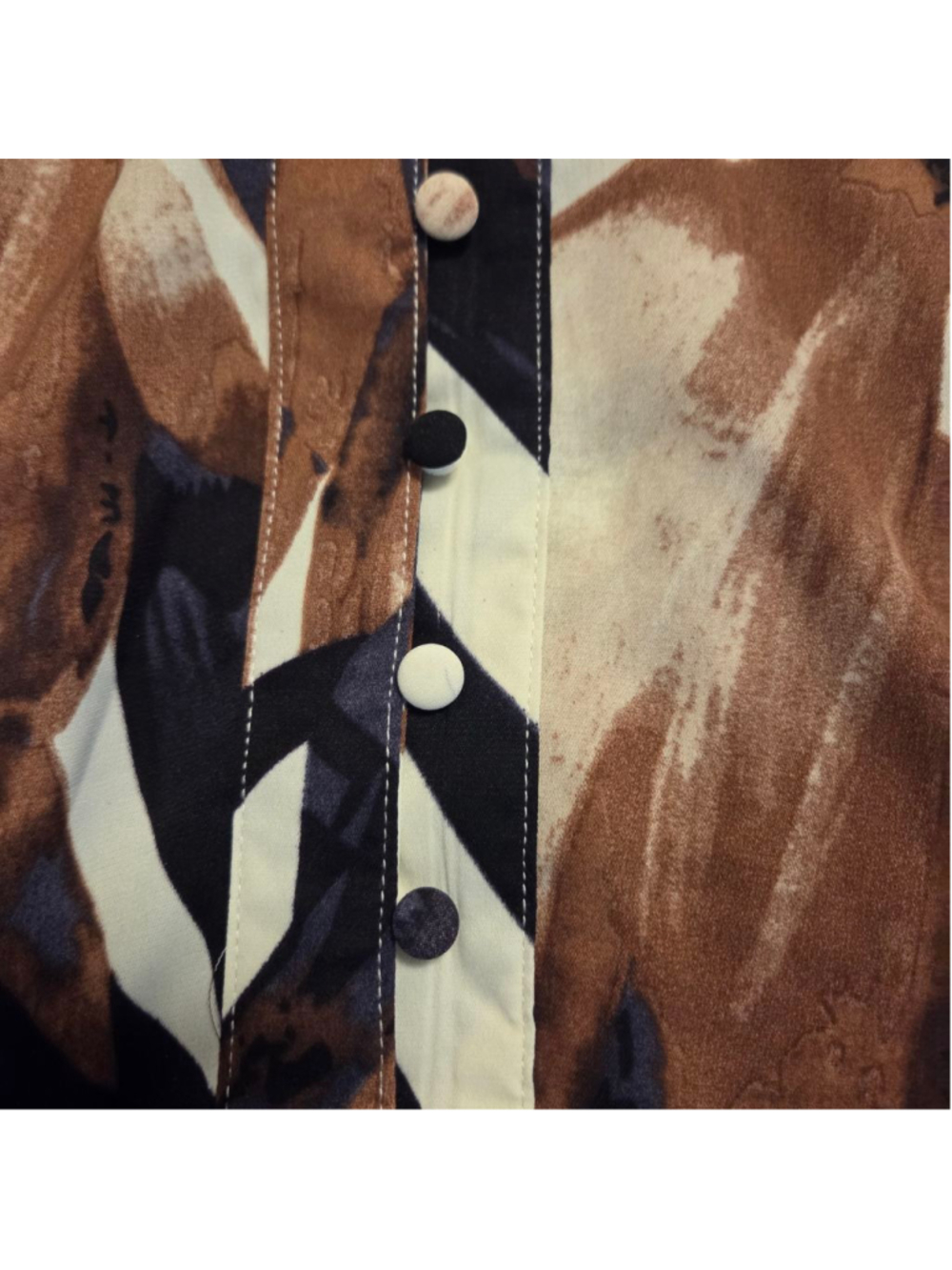 Carrdc Button Down Shirt Plus 2X Brown Black Abstract - Picture 6 of 7